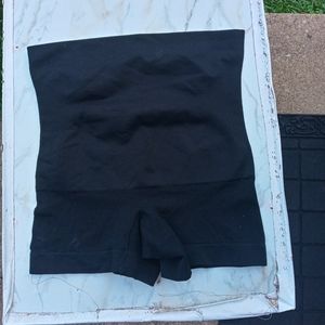 Empetua Shapewear Shorts